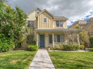27594 Sunny Creek Dr, Valencia, CA 91354