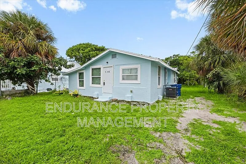 140 W 15th St