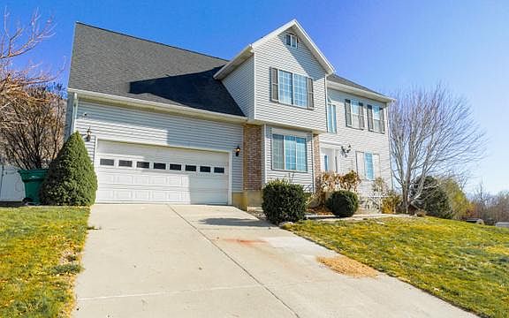 4th image of 9870 N Meadow Dr