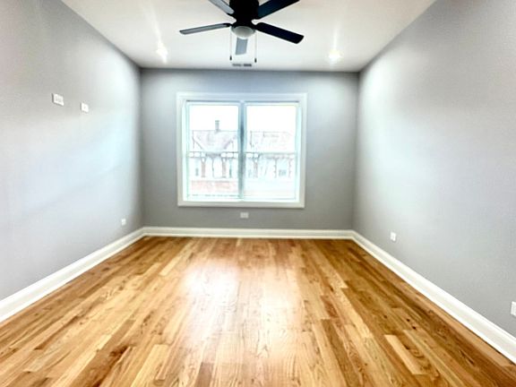 2nd image of 4500 N Sheridan Rd #1012-3