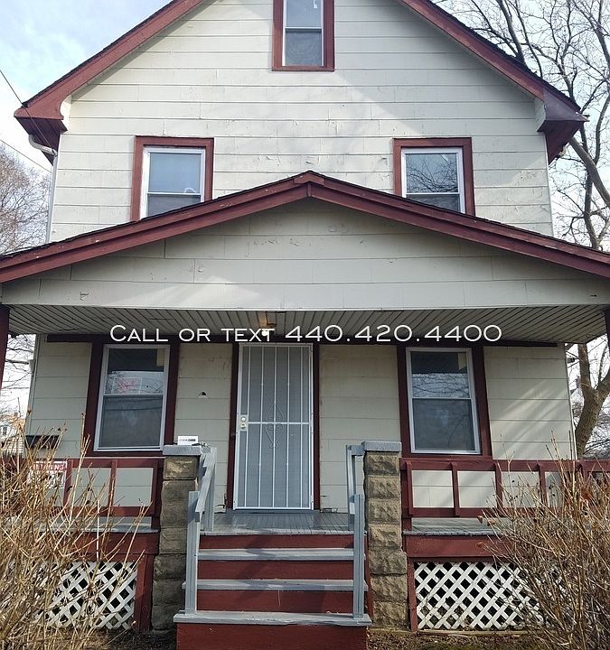 1st image of 2059 W 106th St