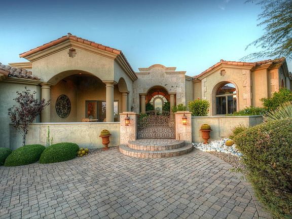 5th image of 1507 E Desert Garden Dr
