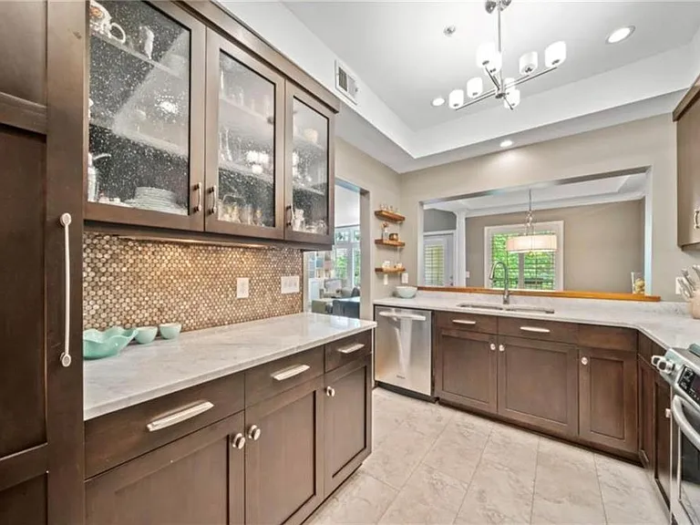 3636 Habersham Rd NW #1103 — Photo 14