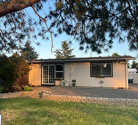 5th image of 608 Lancaster Dr SE