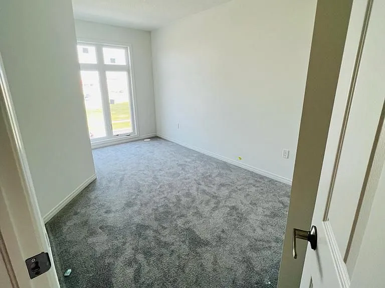1475 Grand Prairie Path E — Photo 5