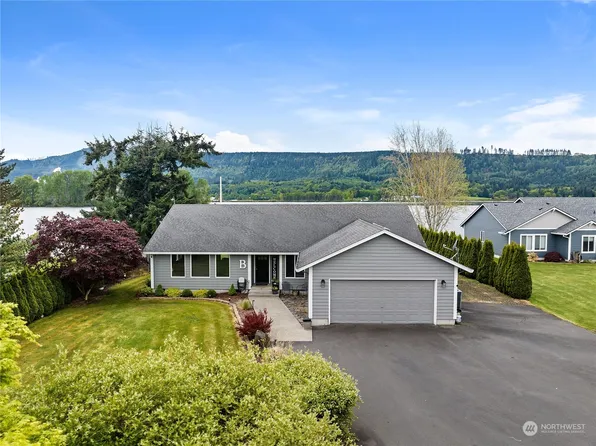 5 S WELCOME SLOUGH Place, Cathlamet, WA 98612
