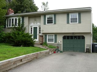 136 Gray St, Warwick, RI 02889