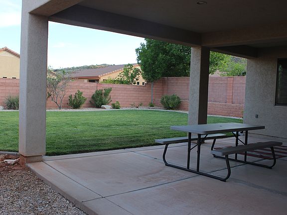 4th image of 2948 E Black Stone Cir