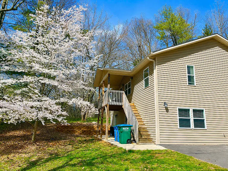 205 Royal Pines Dr — Photo 28