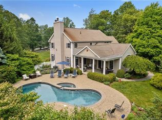 49 Hundred Acres Rd, Newtown, CT 06470