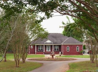 719 Beth Rd, New Market, AL 35761