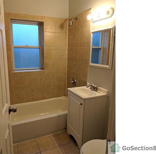 2nd image of 1508 W 80th St