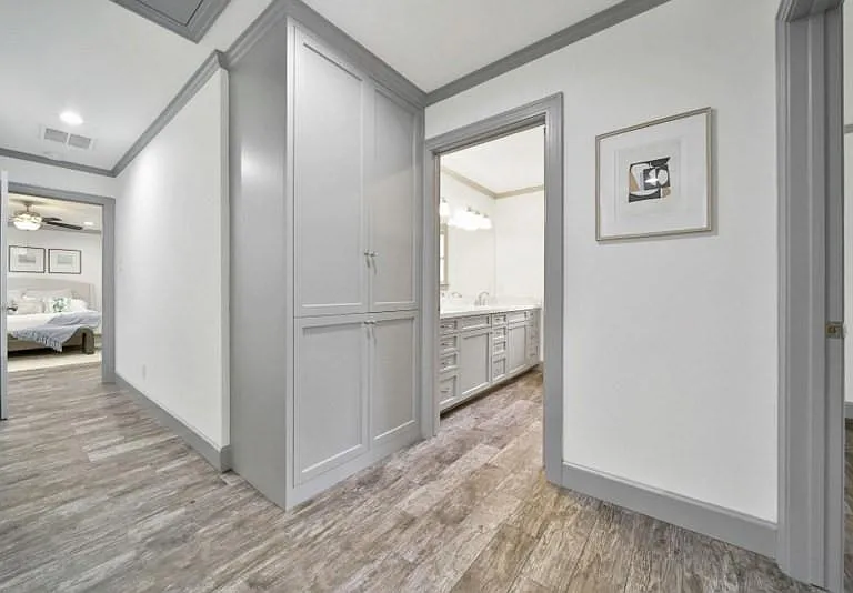 10042 Briar Forest Dr — Photo 37