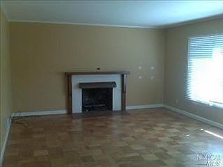 2nd image of 109 San Francisco Blvd