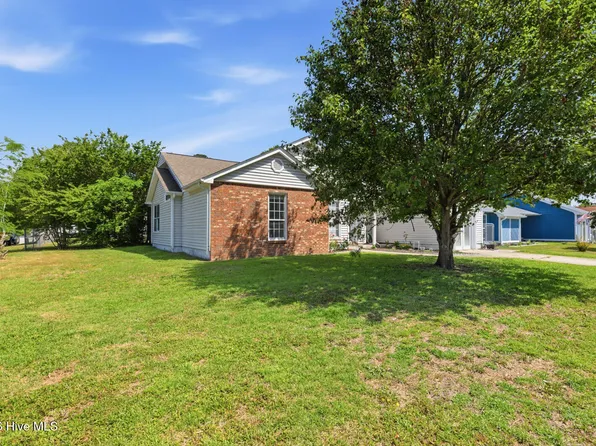 2619 Idlebrook Circle, Midway Park, NC 28544