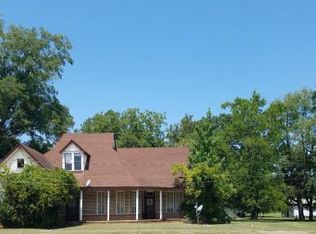 622 Prairie St, Timpson, TX 75975