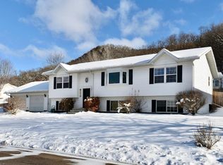 8850 Rollin Sunset Dr, Winona, MN 55987