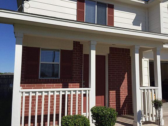 5th image of 326 Mitchell Dr
