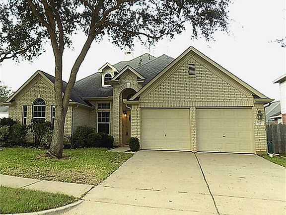 2nd image of 2022 Martin Lake Ct