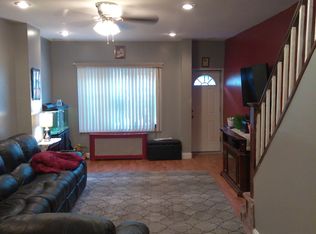 2428 S American St, Philadelphia, PA 19148