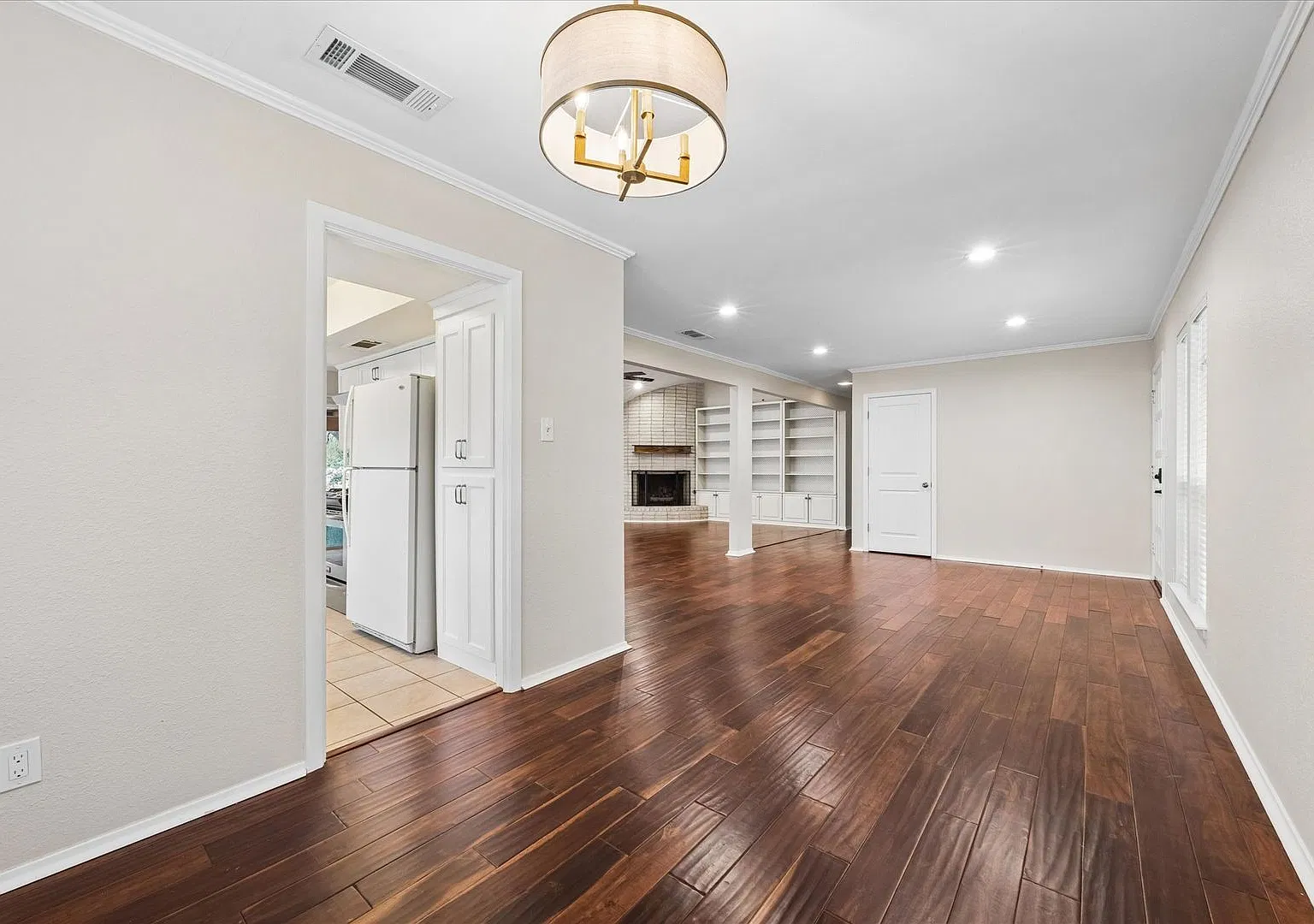 4-Bed Ranch on a Cul-de-Sac with Covered Patio & Remodeled Bath — Photo 3