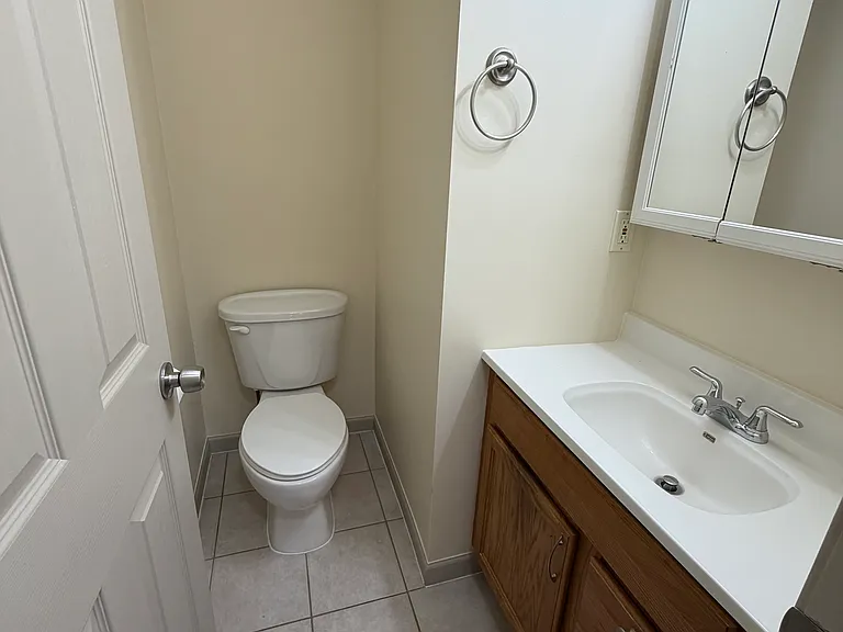 216 N Hickory St #216 — Photo 5