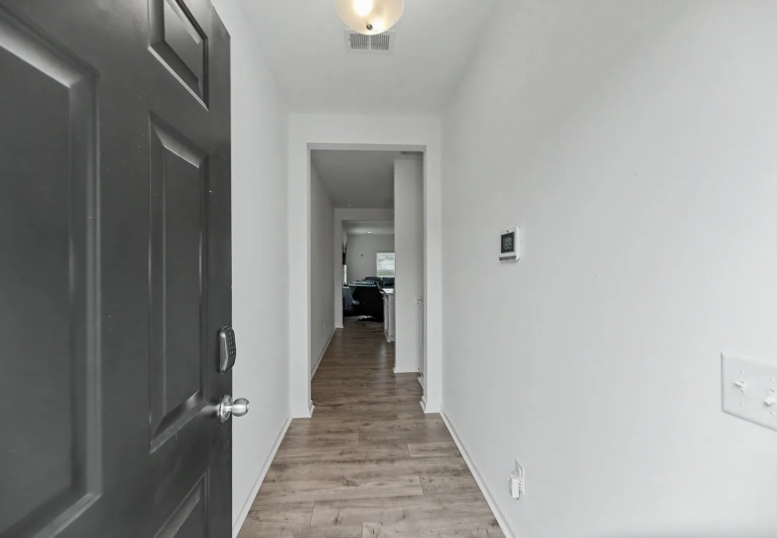 3 bed, 2.5 bath, 2173 sqft, $2,950 — Photo 4