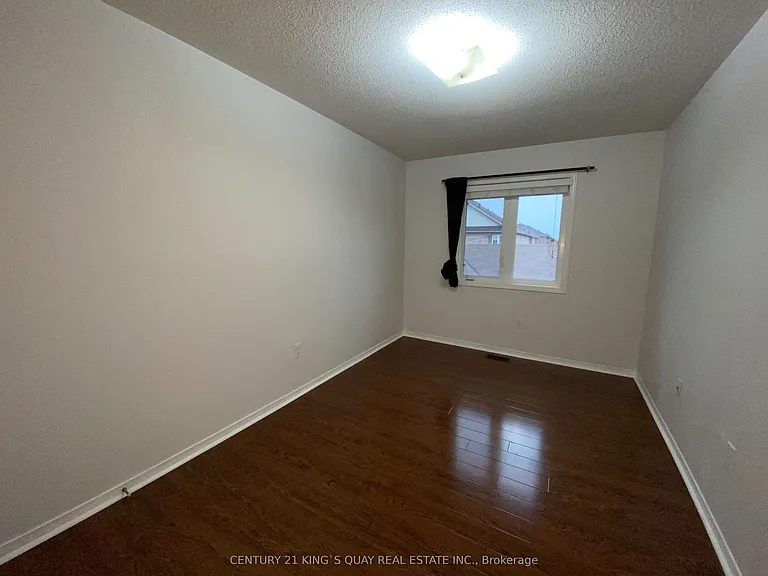 1102 Bur Oak Ave — Photo 11