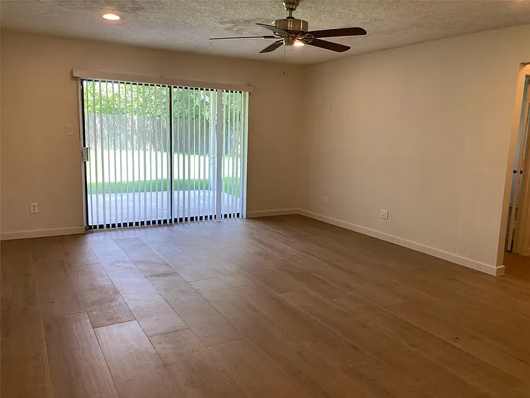 16727 Bougainvilla Ln — Photo 4