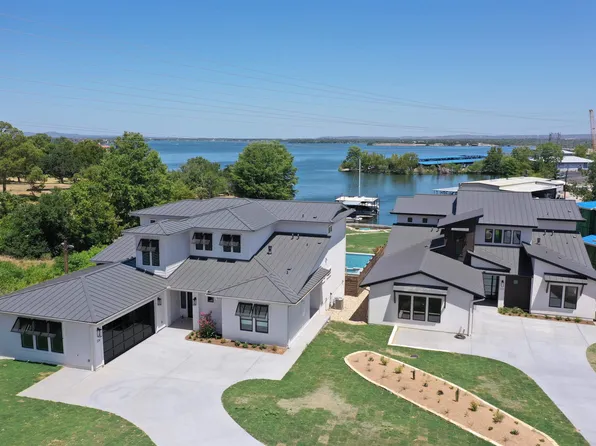 114 Captains Cove, Horseshoe Bay, TX 78657