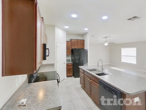 4th image of 14107 Covert Green Pl