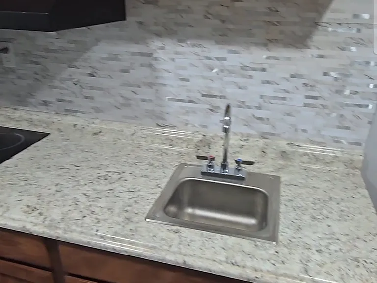 405 Poinciana Cir — Photo 4