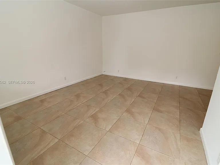 1708 N 16th Ave #2 — Photo 12