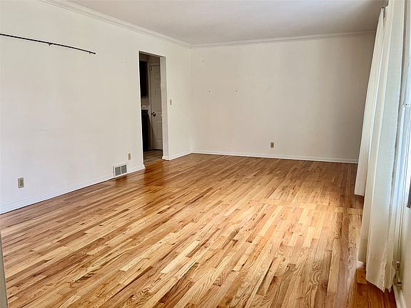 4th image of 7641 Daggett Rd