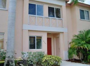 630 NW 208th Cir, Pembroke Pines, FL 33029
