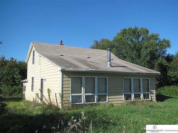 2nd image of 1420 County Road M