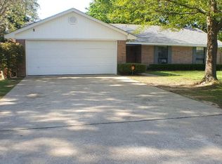 10 Webster Pl, Texarkana, AR 71854