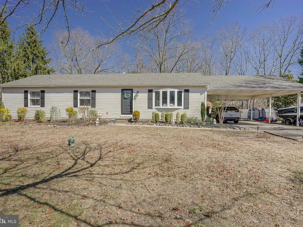 19 E Judith Dr, Hammonton, NJ 08037