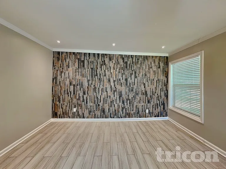 1806 Dalton Way — Photo 2