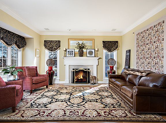 4th image of 5N594 E Lakeview Cir