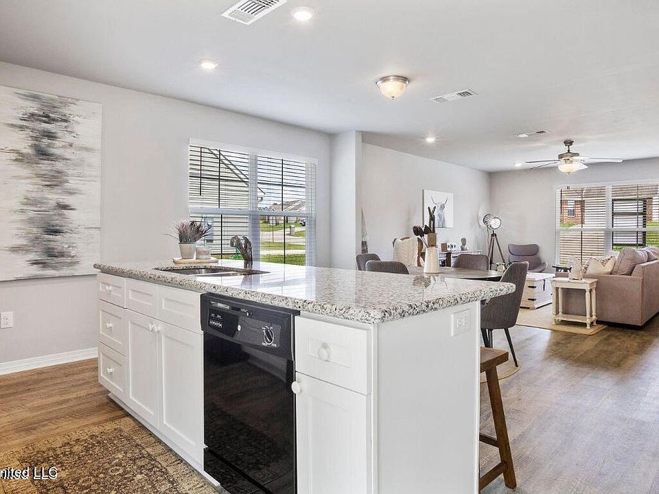 15021 Audubon Lake Blvd, Gulfport, MS 39503 Zillow