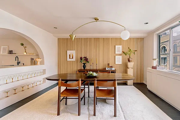 APARTMENT VOL.0〜12 セット 44 East 12th Street #10A in Greenwich Village, Manhattan