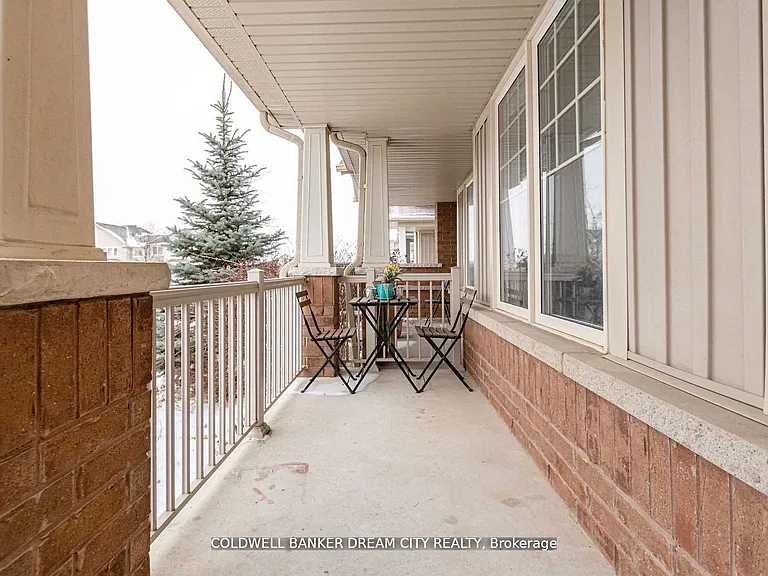 37 Stoyell Dr — Photo 2
