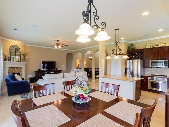 4th image of 7401 Stone Arbor Ln