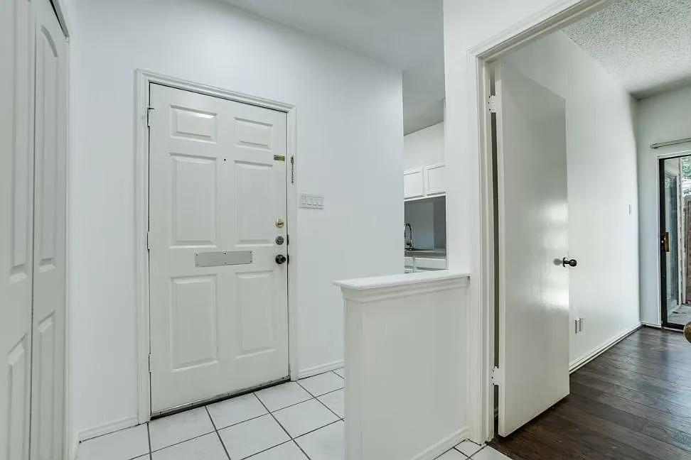 1 bed, 647 sqft, $975 — Photo 4