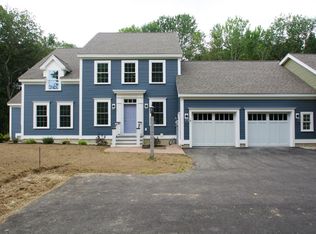 8 Lydia Ln #8, Newington, NH 03801