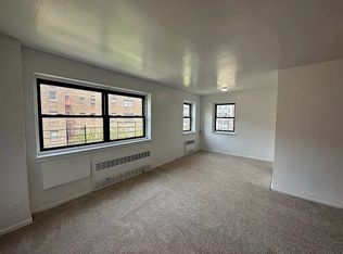 9430 60th Ave APT 5L, Flushing, NY 11373