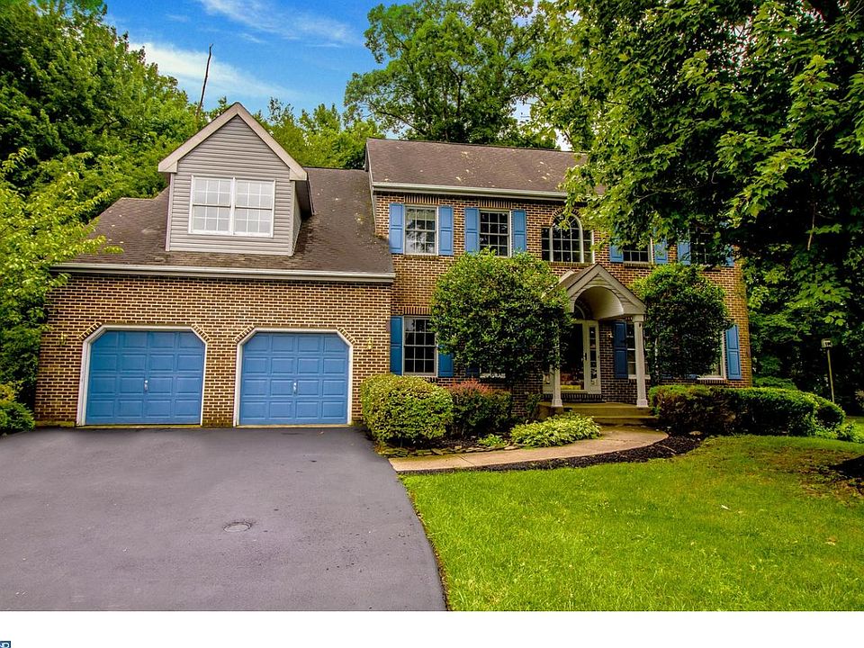 1st image of 30 Country Gates Dr