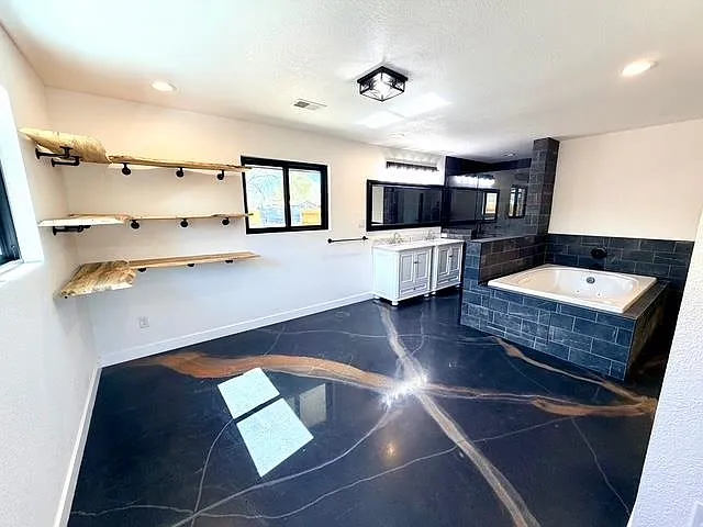 239 Nancy St — Photo 27
