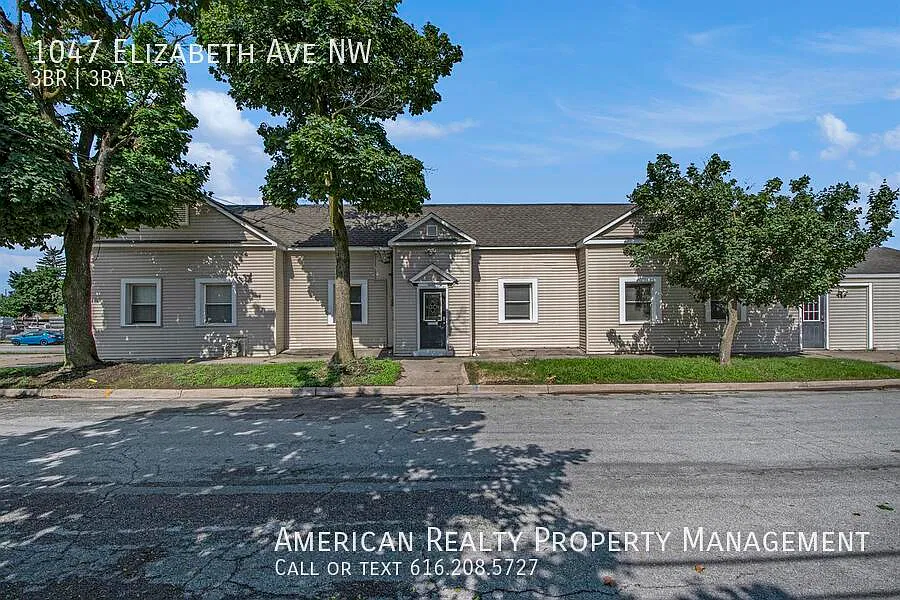 3 bed, 2.5 bath, 1500 sqft, $1,950 — Photo 1